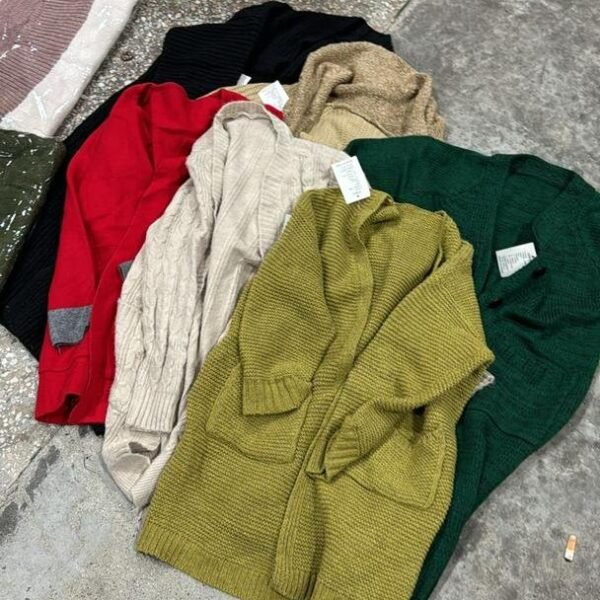 فنايل نسائي  صوف استوك